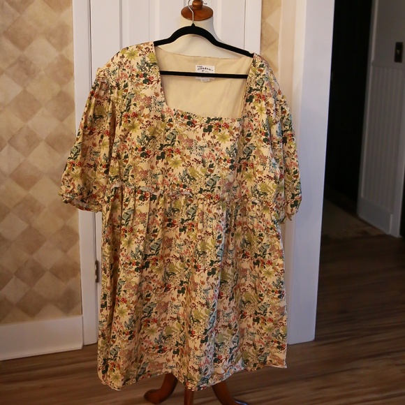 Dresses & Skirts - Dress